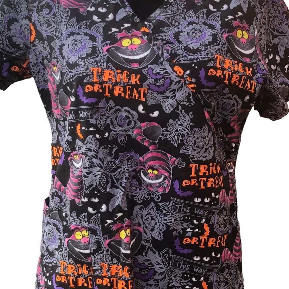 Disney Chesire Cat Halloween Scrub Top size XS - Picture 2 of 12